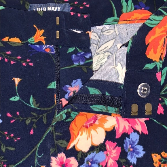 Floral Mid Rise Trouser - Picture 3 of 4